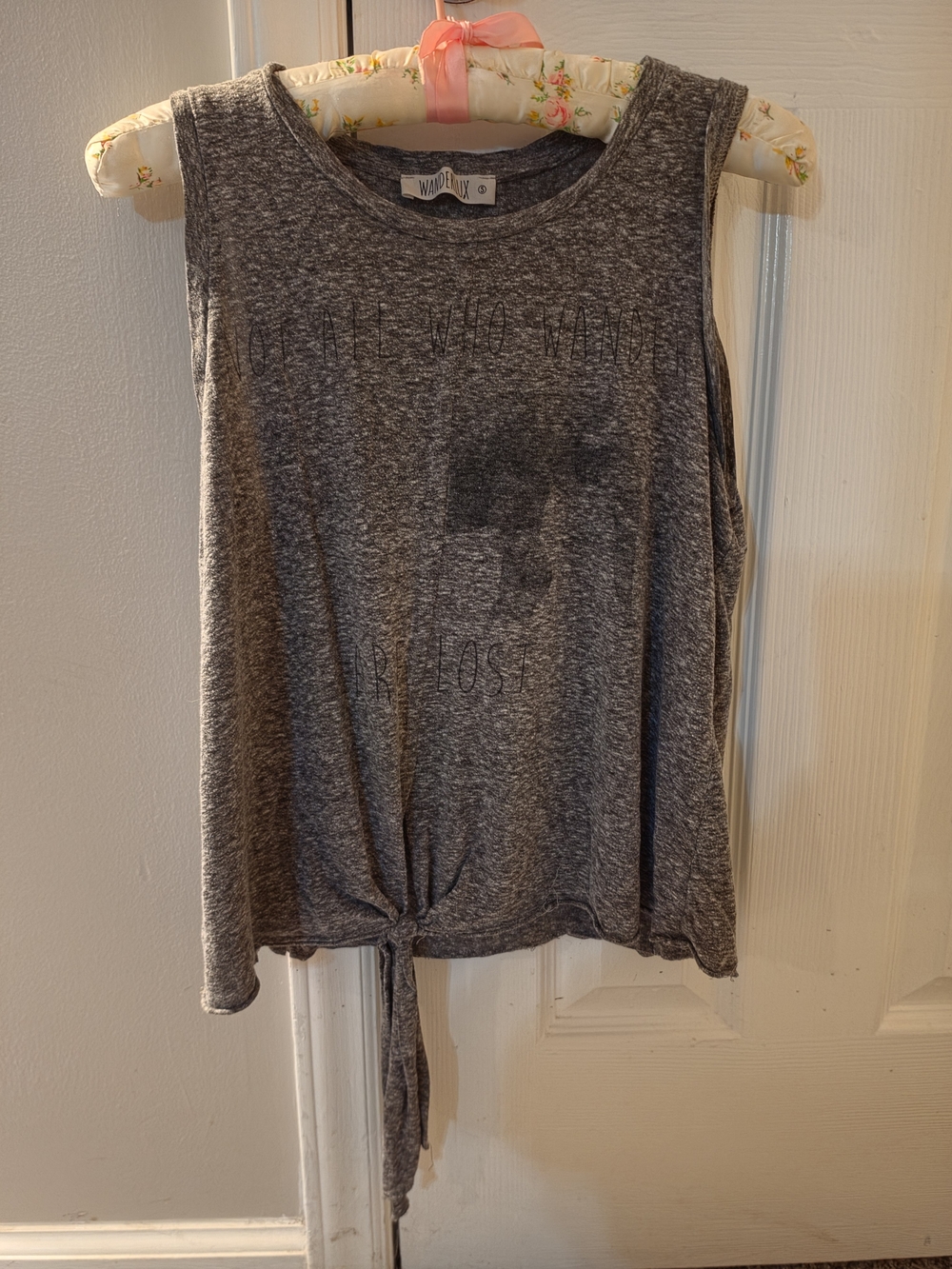 Wanderlux Women's Gray Tie-Front Sleeveless Tank Top